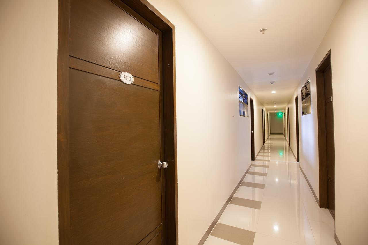Emerald Suites Cdo Кагаян-де-Оро Экстерьер фото